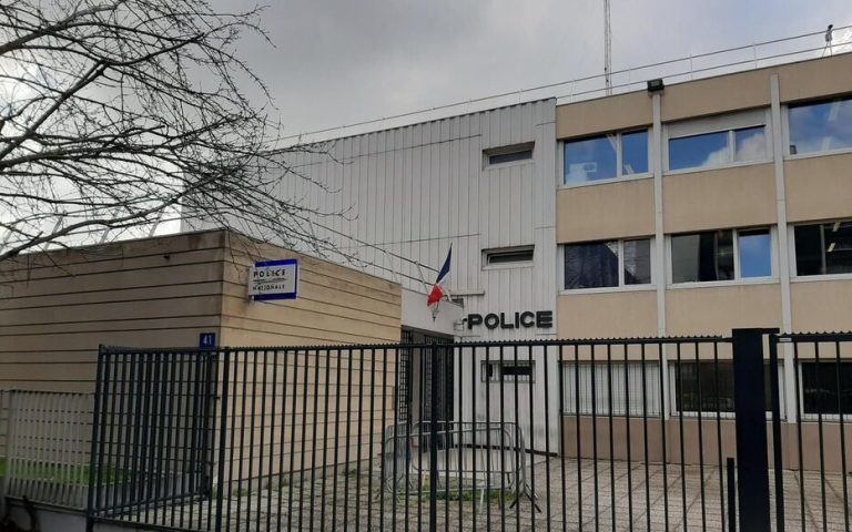 Parent d élève frappe violemment une assistante sociale dans un collège