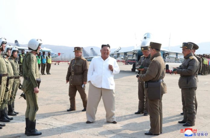 Kim Jong-un est « vivant et en bonne santé », selon Séoul (détail)