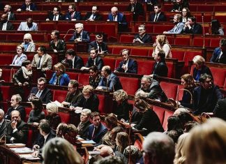 Budget 2025: les députés suppriment le gel des pensions de retraites en commission