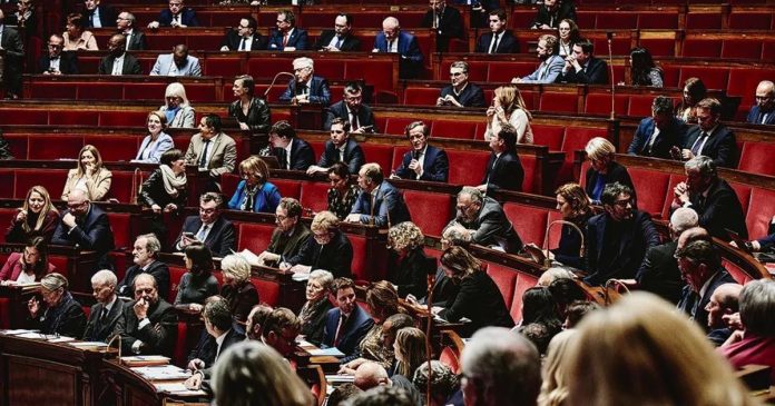 Budget 2025: les députés suppriment le gel des pensions de retraites en commission