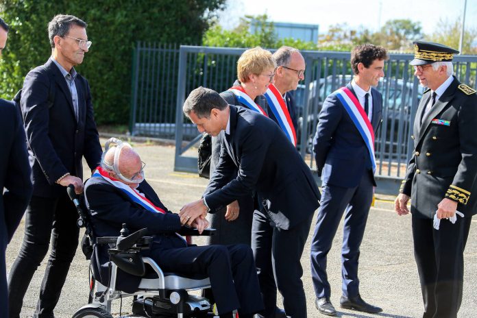 Le sénateur Gilbert Bouchet, atteint de la maladie de Charcot, émeut la chambre haute et défend une meilleure prise en charge