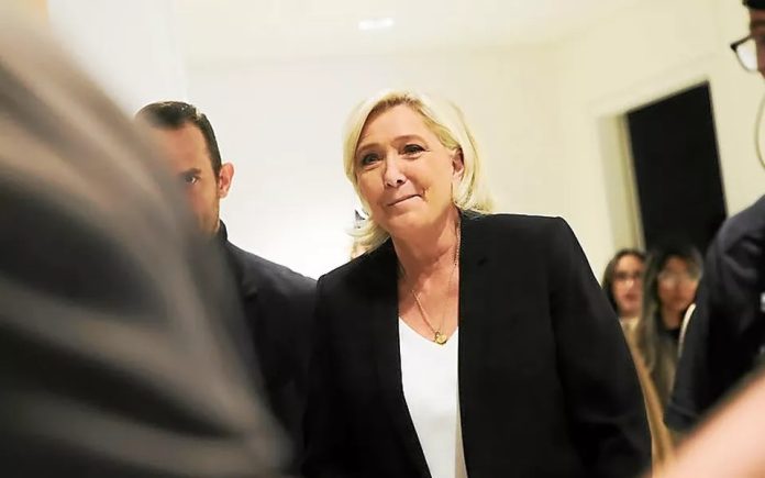 Marine Le Pen au procès des assistants du RN : « Je n’ai pas le sentiment d’avoir commis la moindre irrégularité »