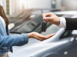 Qu'est-ce que l'arnaque au «vol de récolte» qui sévit sur les parkings ?