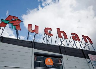 Auchan annonce un projet de plan social, près de 2 400 emplois menacés en France