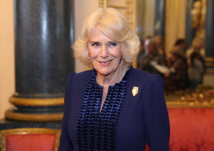 La Reine Camilla en convalescence : le Palais annonce un retour progressif