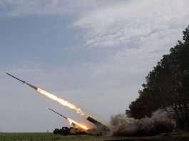 Missiles pour l'Ukraine: la Russie met en garde contre une escalade, Zelensky sur le front